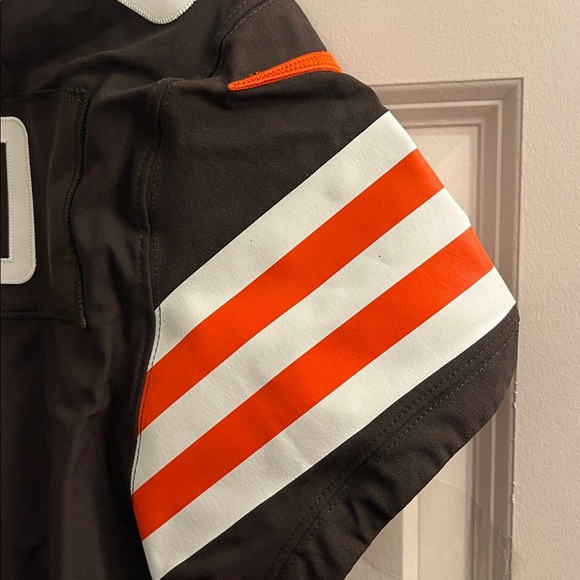 Authentic NWTS Nike Cleveland Browns #6 Baker Mayfield Jersey - Picture 7 of 9